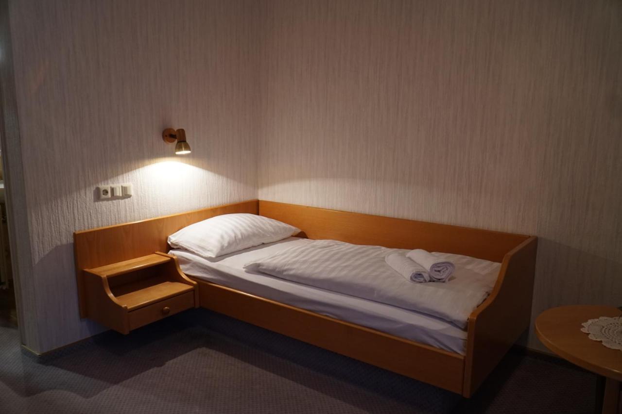 Hotel Eleon バート・タイナッハ・ツァヴェルシュタイン エクステリア 写真